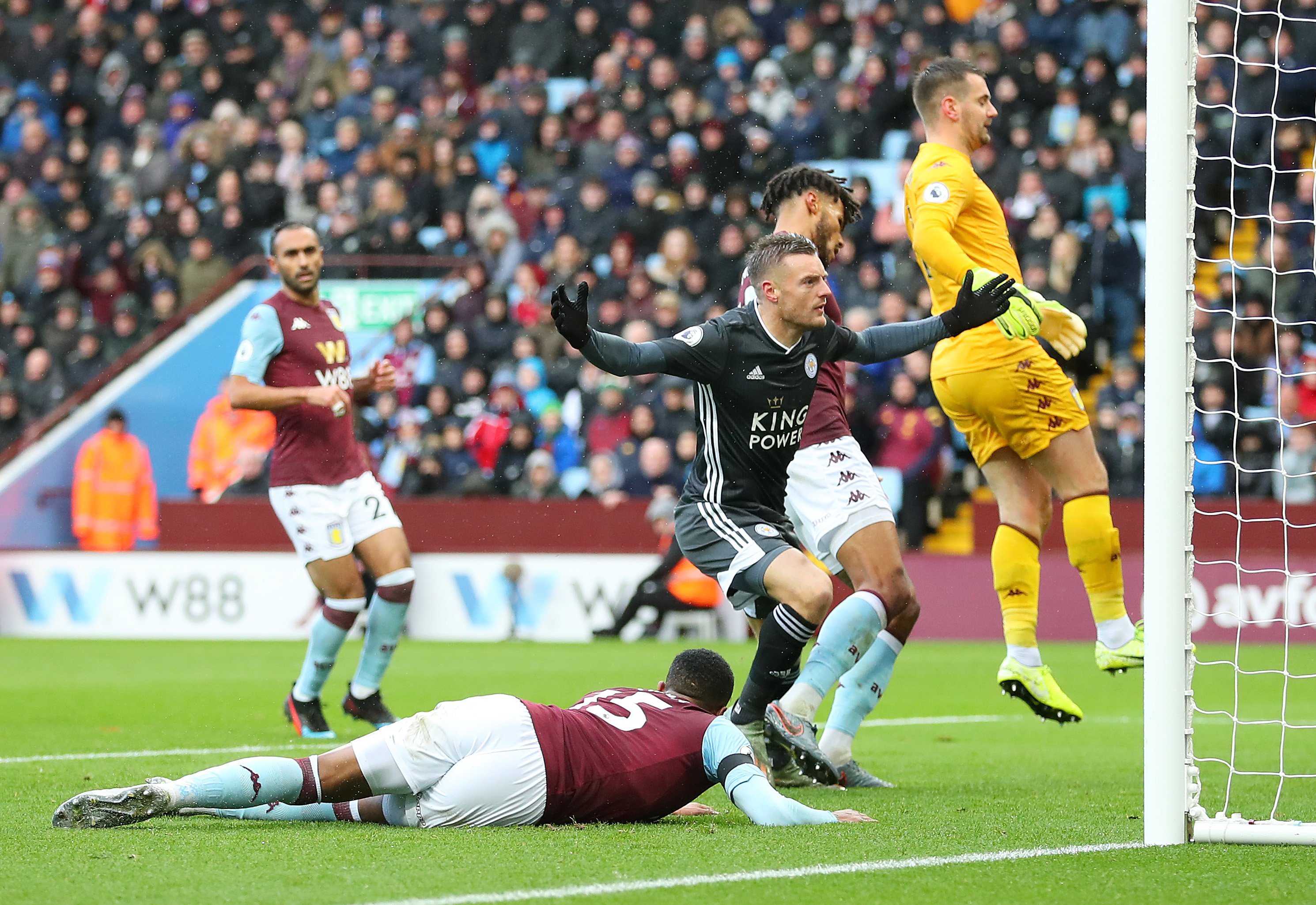 热刺转会至 热刺转会至